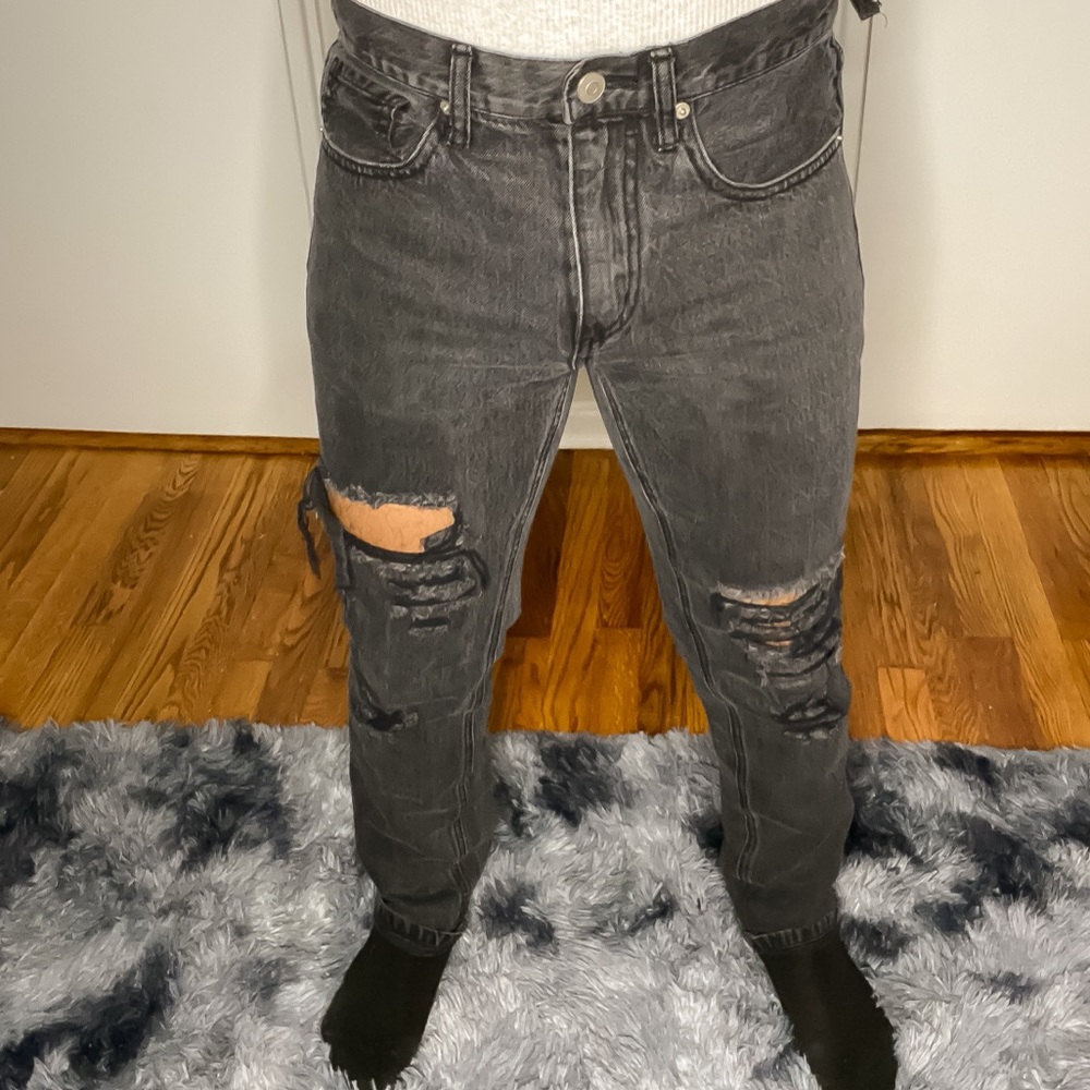 BLACK DISTRESSED JEANS - Picture 6 of 9